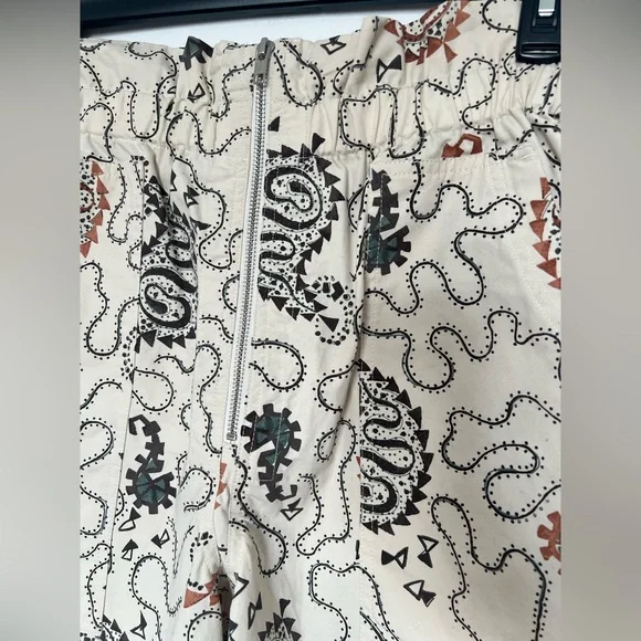 Isabel Marant Etoile Patterned Cream and Black Women Shorts - Picture 6 of 10